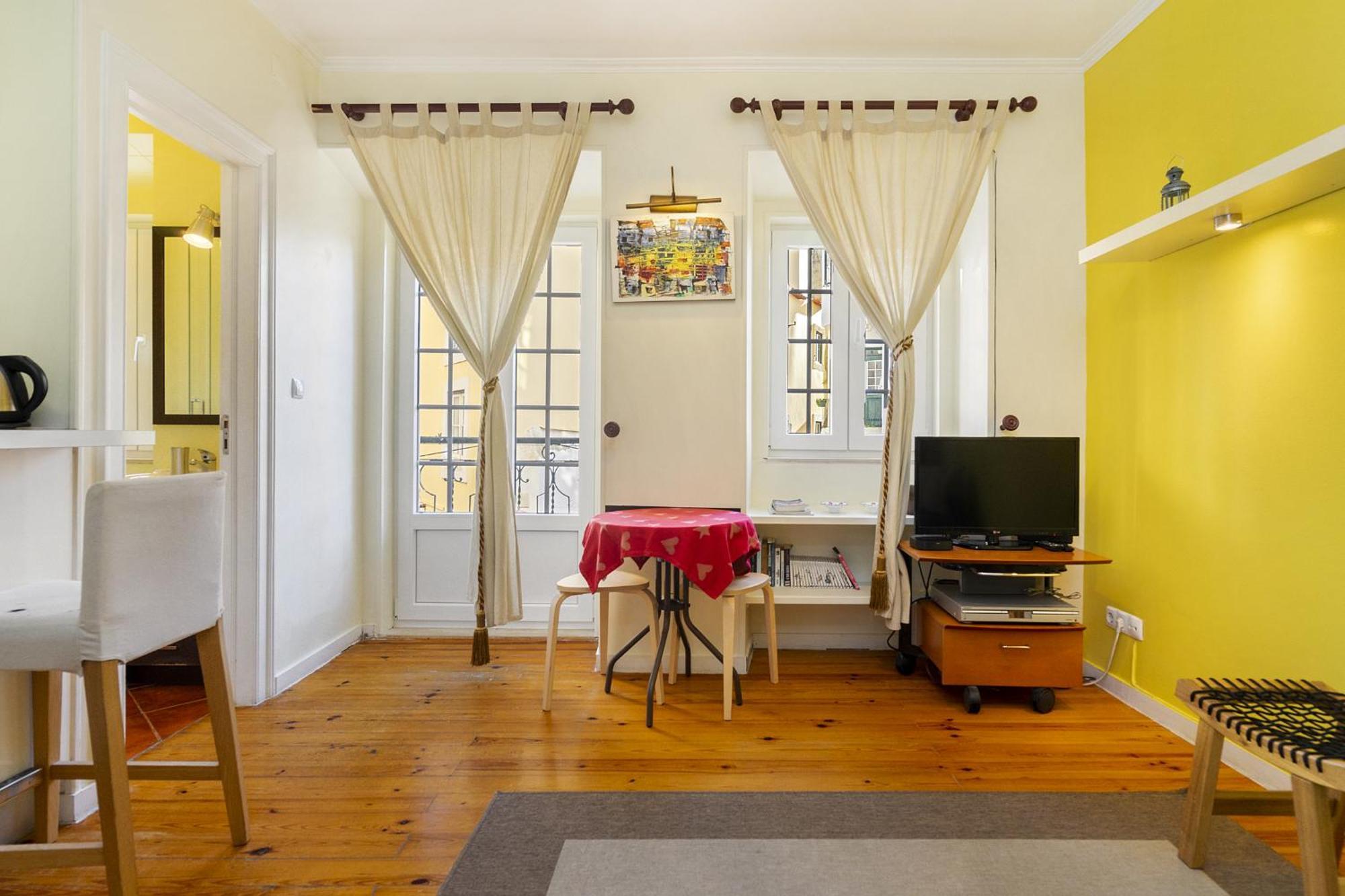 Whome Central Alfama Hideaway Perfect To Explore Lisbon Bagian luar foto