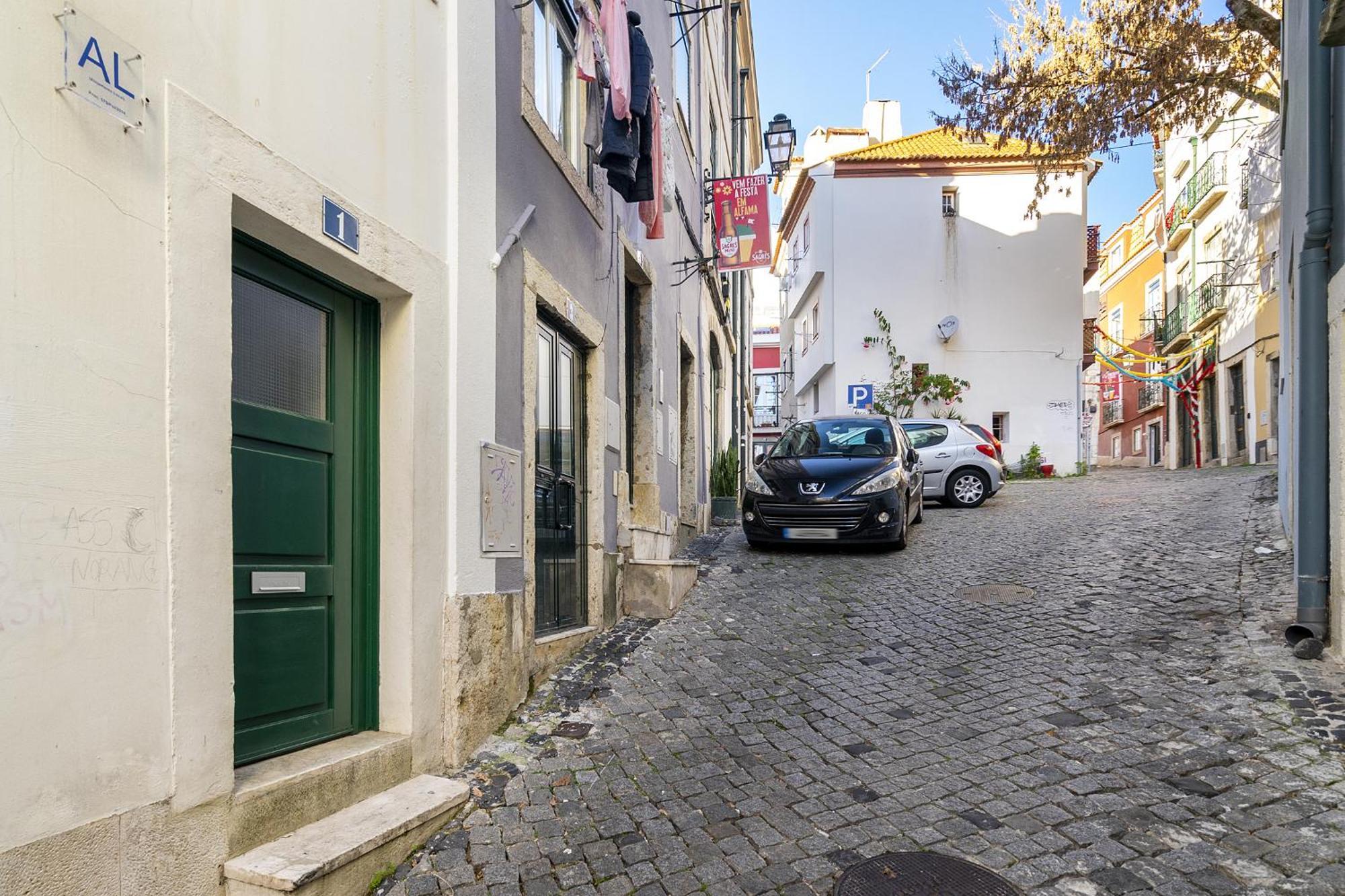 Whome Central Alfama Hideaway Perfect To Explore Lisbon Bagian luar foto