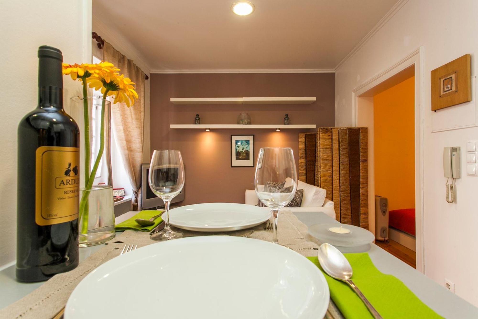 Whome Central Alfama Hideaway Perfect To Explore Lisbon Ruang foto